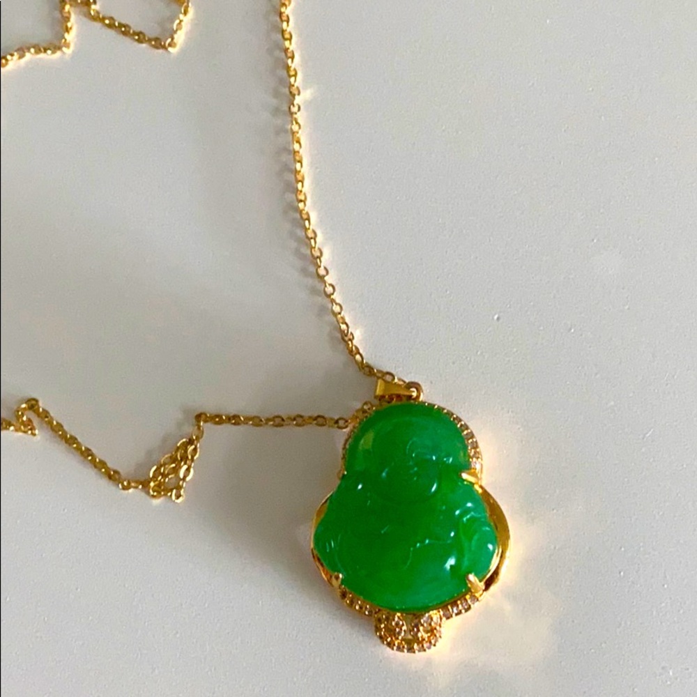 Gold buddah necklace